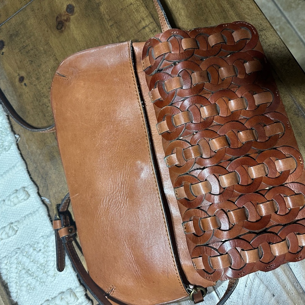 Patricia Nash Leather Crossbody Bag - Picture 4 of 5